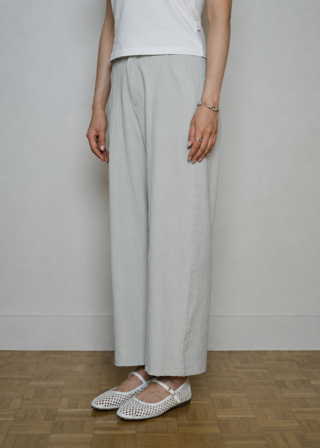 ABBY WHITE GREY CURVE LEGS PETITE WOMEN TROUSERS