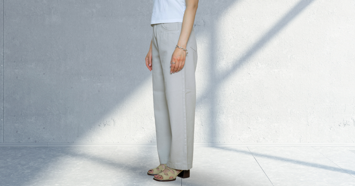 rina grey white petite jeans with white background